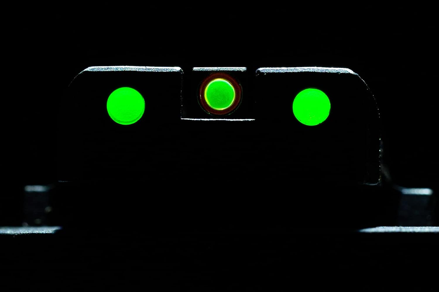 HiViz® LiteWave H3 Sight Tritium LitePipe Day/Night for M&P Fullsize & Compact in All Calibers.
