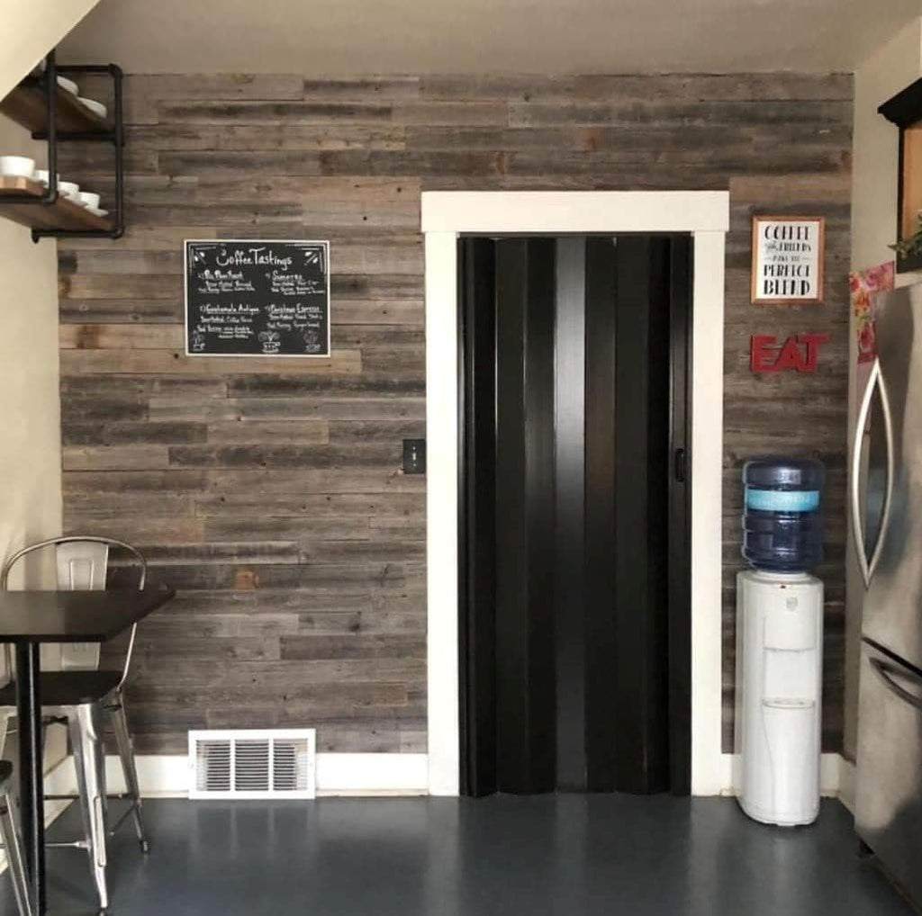 Rockin' Wood Real Wood Nail Up Application Rustic Reclaimed Naturally Weathered Barn Wood Accent Paneling Board Planks for Home Walls (104 Square feet)