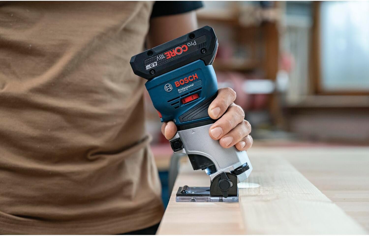 Bosch Professional 18V System Cordless Router GKF 18V-8 (incl. Parallel Guide, 2X Routing vac adaptors, Chip Shield, 8mm Collet, Wrench, Without Battery/Charger)