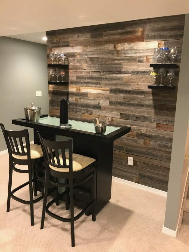 Rockin' Wood Real Wood Nail Up Application Rustic Reclaimed Naturally Weathered Barn Wood Accent Paneling Board Planks for Home Walls (23 Square feet)