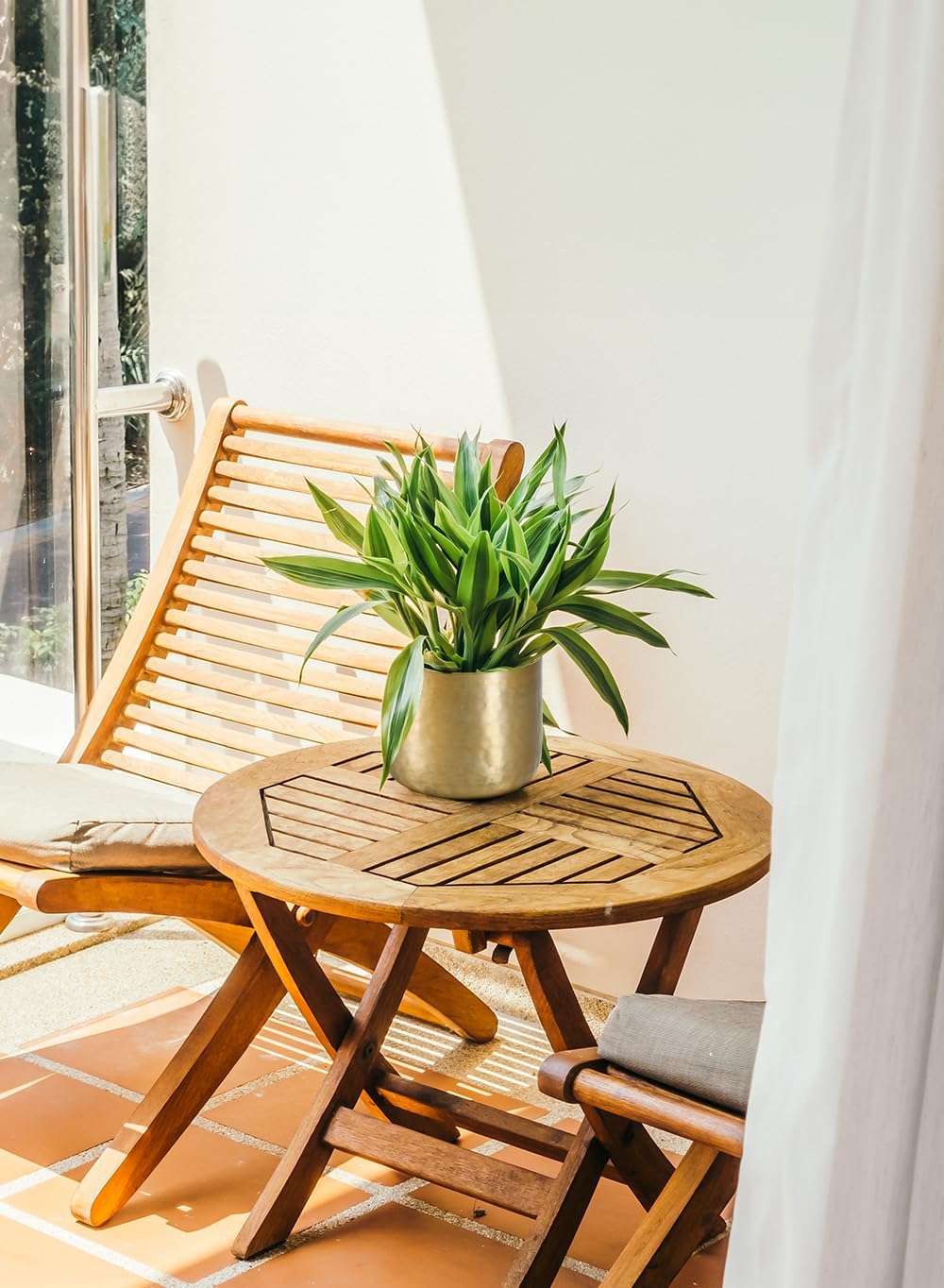 Serene Spaces Living Antique Brass Look Gold Hammered Pots: Stylish Indoor Planter, Decorative Accent for Potted Plants, Gold Flower Vase for Wedding, Extra Small, Set of 12