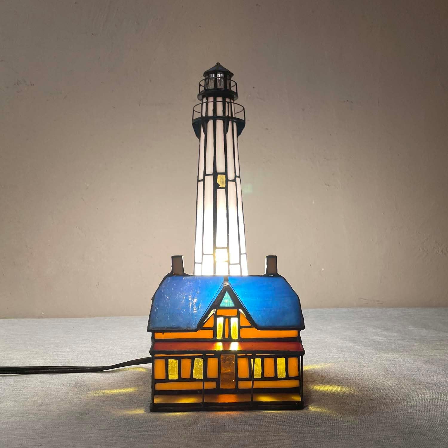 Bieye L10942 St Simons Lighthouse Museum Tiffany Style Stained Glass Accent Table Lamp for Home Decor