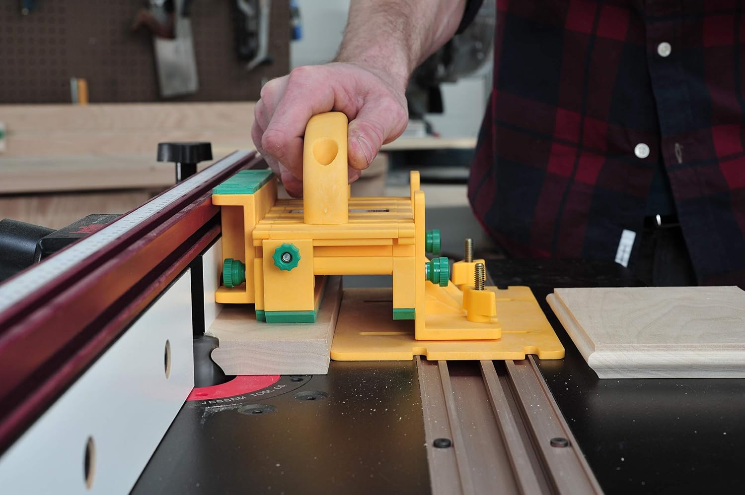Microjig Grr-ripper Advanced (2-Pack) with MicroDial Tapering Jig | For Table Saws, Router Tables, Jointers, and Band Saws | For DeWalt/Makita/Bosch/Skil/Jet/Powermatic/SawStop and More