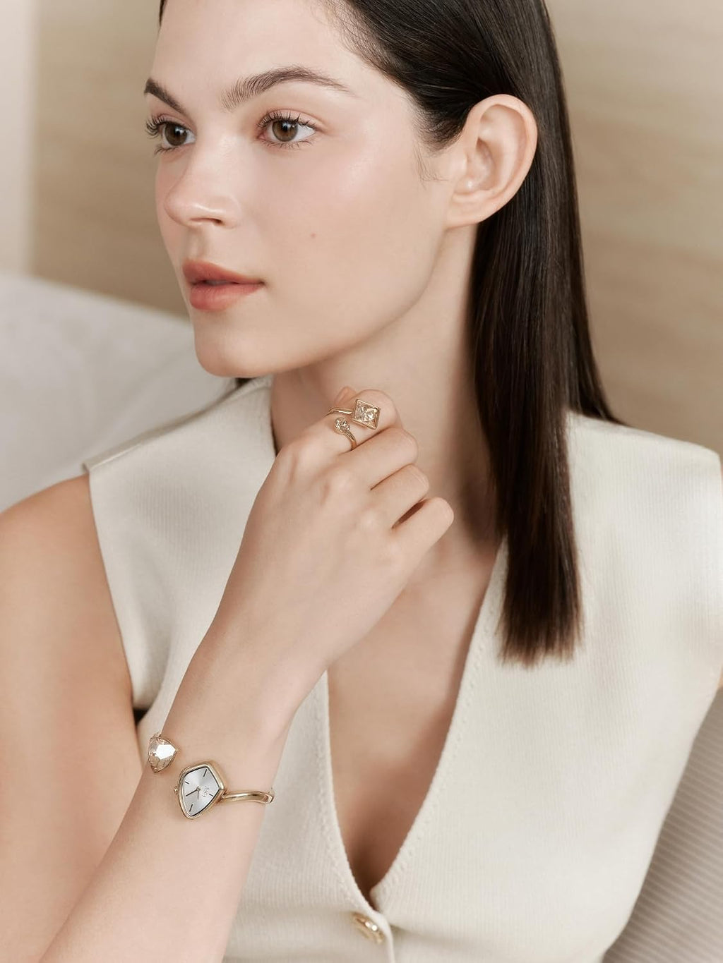 SAGA Phantom Luxury Cuff Watch – Softened Rhombus Case, Sunray Dial & Danube Crystals, Japanese Quartz, 30M Water Resistant – Elegant Gift (2 Sizes)