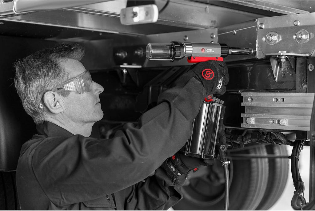 Chicago Pneumatic CP9886 - Air Riveter, Mechanic Tools, Construction, Home Improvement, Air Gun Tool, Blind Rivet Type, Max Rivet Size 3/16 Inch / 4.8 mm, Force 2833 Lbf / 12600 N