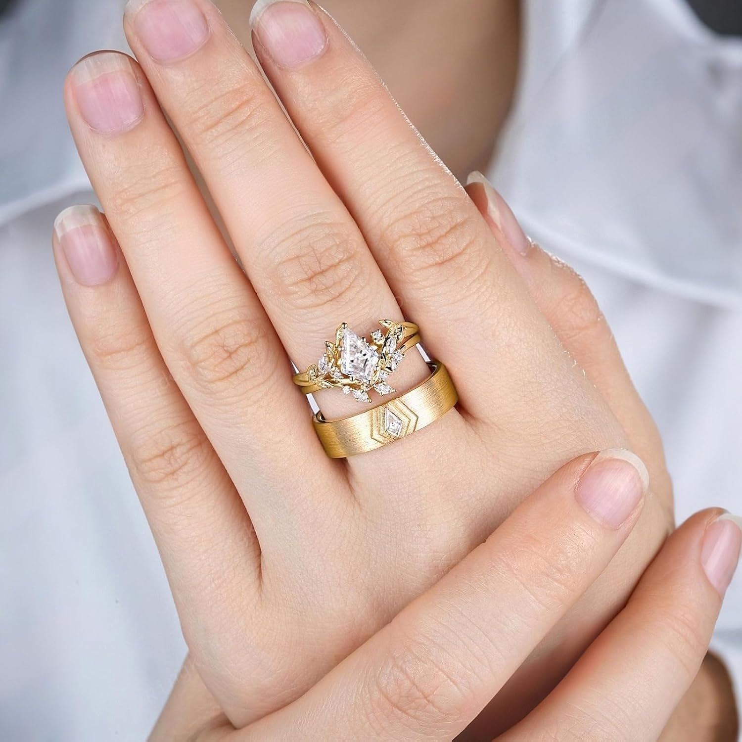 SISGEM Moissanite Couple Rings Set, 10K 14K 18K Solid Gold Moissanite Wedding Rings for Him And Her, Vintage Leaf/Branch Wedding Bands Matching Couple Rings Anniversary Jewelry Gift for Women And Men