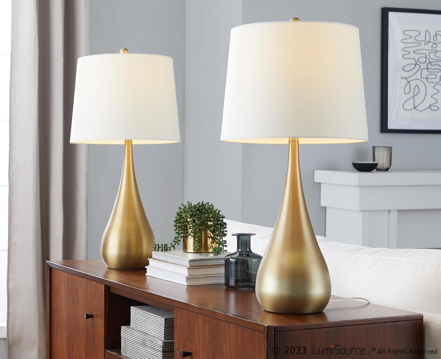 Grandview Gallery Pebble 29' Metal Table Lamps Set of 2, Desk Lamp, Bedside Lamps for Night Stands, White and Gold Lamps Set of 2