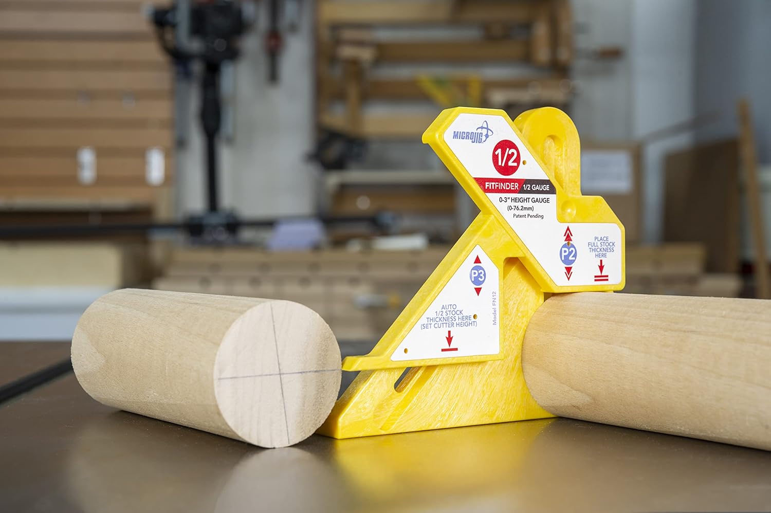MICROJIG FITFINDER 1/2 Gauge and (R9A) 3/4' Lock Miter Bit with Center Index (1/2' shank) Bundle