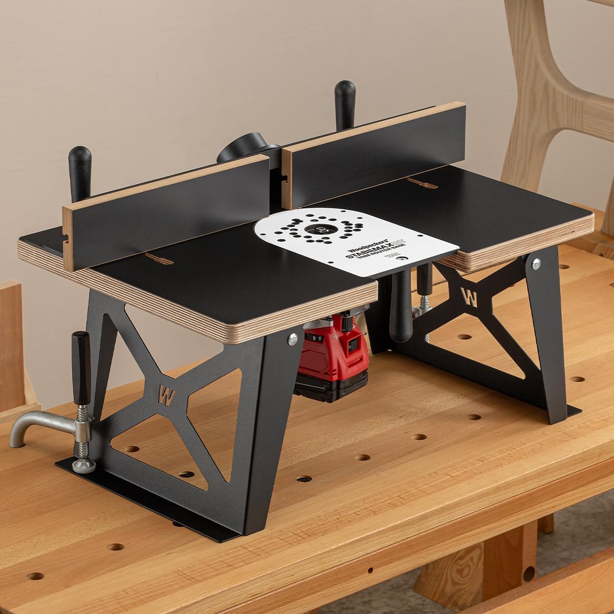 Woodpeckers Double-Duty Benchtop Router Table. Switch Between Hand-Held & Table Routing Instantly. Fits Most Popular Trim Routers. Folds for Easy Storage. Built-in Dust Port. Made in USA - SMRT-A