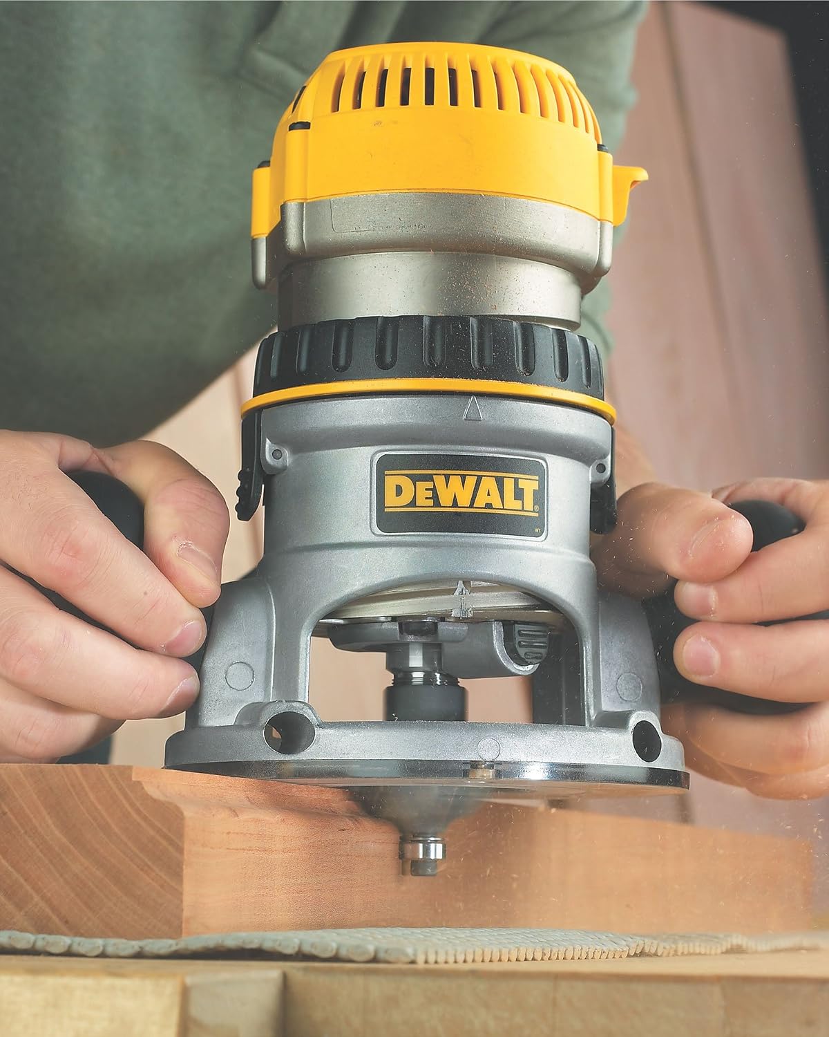 DEWALT Router, Variable Speed, Fixed Base, 2-1/4 HP (DW618K) , Yellow