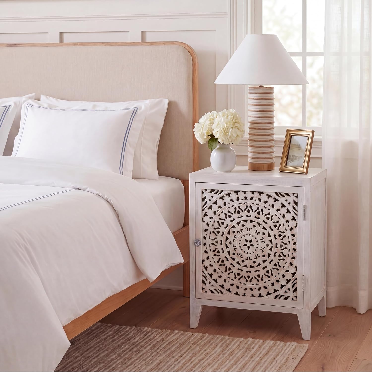 SAFAVIEH Furniture - Thea 1-Door Carved Nightstand - White Washed - Mango Wood - Artisan Global Design - Ideal for Bedroom, 20'W x 14'D x 26'H - Fully Assembled (NST5300C)
