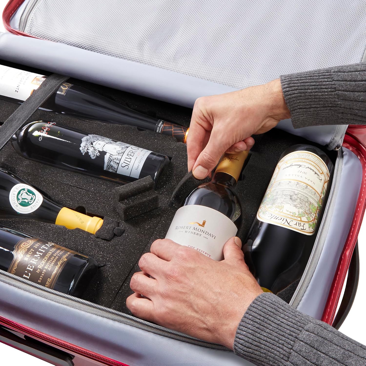 Wine Enthusiast Vino-Voyage 2.0 TSA-Approved 6-Bottle Wine Suitcase