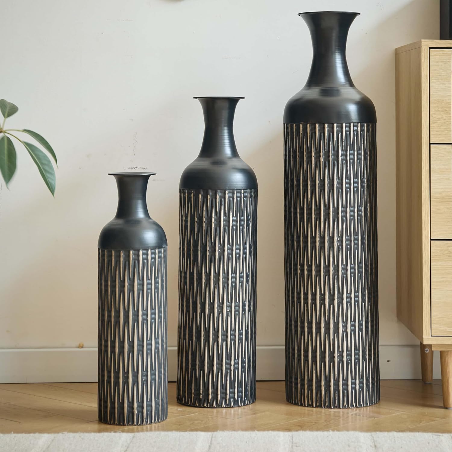 Decorative Metal Floor Vases Set of 3, Tall Black Vases with Textured Pattern for Modern Home Decor, Large Floor Vase for Living Room Entryway, Metal Vases for Pampas Grass (Black- Tall Vases)