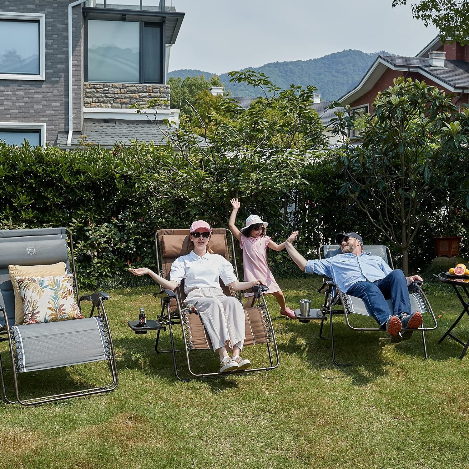 TIMBER RIDGE Oversized Zero Gravity Chair, 33In Wide XXL Zero Gravity Reclining Chair with Side Table, Full Padded Lounge Chair for Outdoor Camping Patio Lawn, Heavy Duty Supports 500lbs, Brown-2 Pack