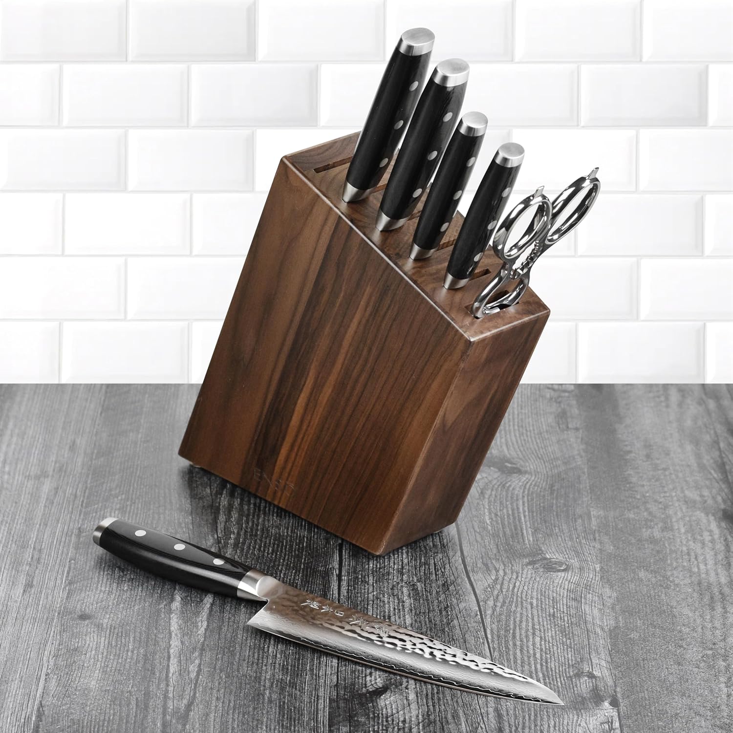 Enso Knife Set - Made in Japan - HD Series - VG10 Hammered Damascus Japanese Stainless Steel with Walnut Knife Block - 7 Piece