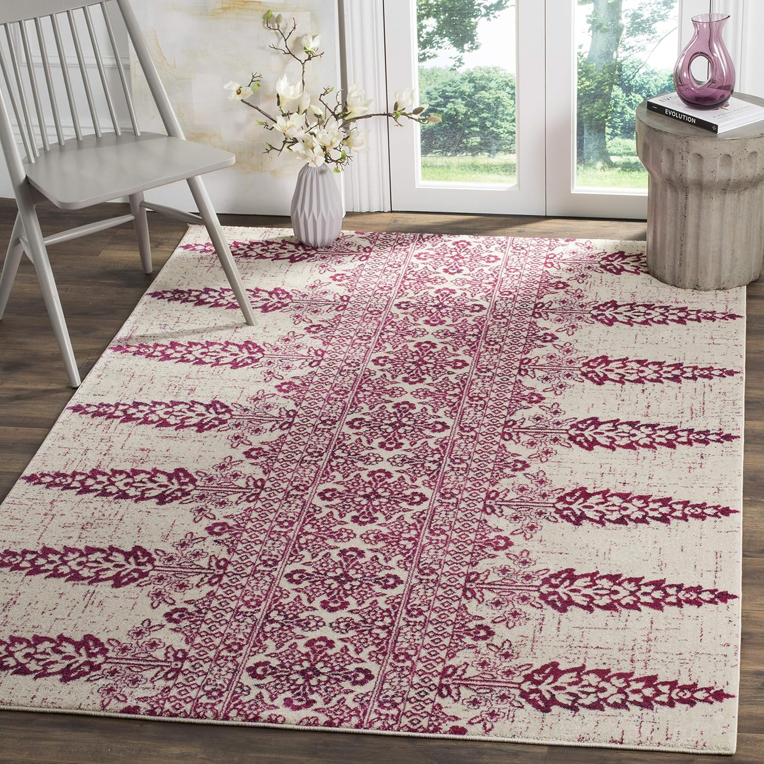 SAFAVIEH Evoke Collection 8' x 10' Ivory / Fuchsia EVK521K Boho Non-Shedding Living Room Bedroom Dining Home Office Area Rug